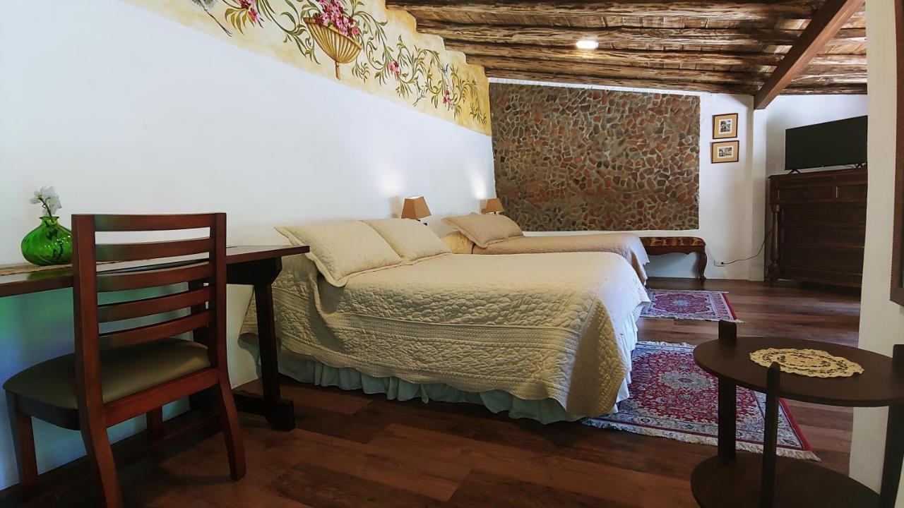 Hotel Boutique Casa Montalvo Cuenca Exterior foto